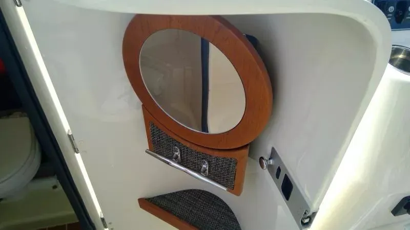 Slide: The Image of Grady-White FREEDOM 255 2017 - 15