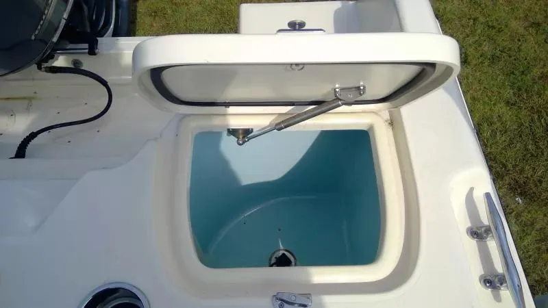 Slide: The Image of Grady-White FREEDOM 255 2017 - 17