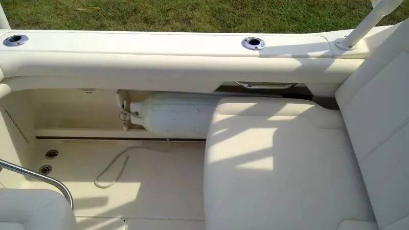 Slide: The Image of Grady-White FREEDOM 255 2017 - 20