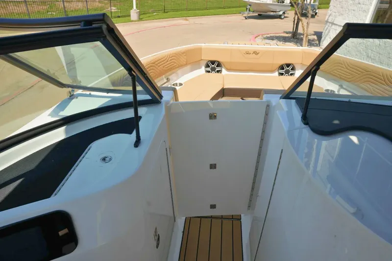 Slide: The Image of Sea Ray SDX 230 Surf 2026 - 20