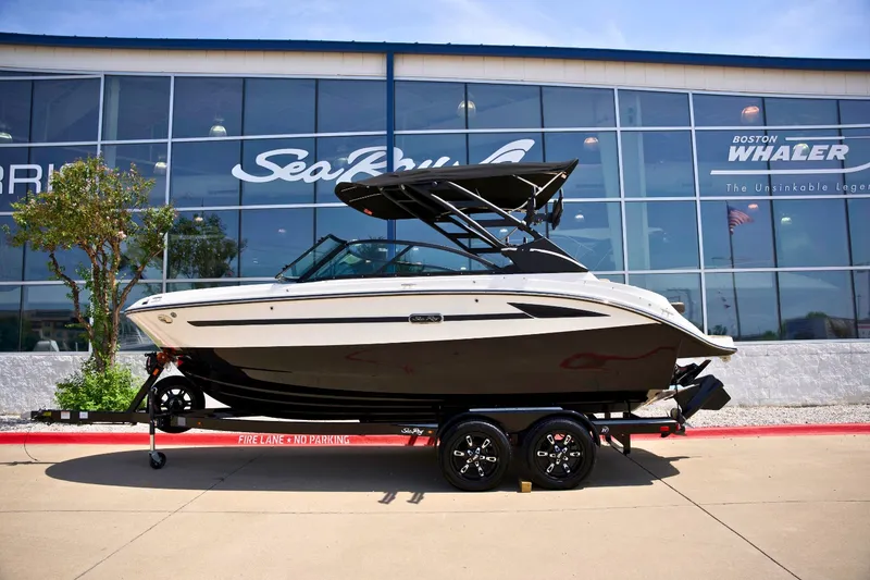 Slide: The Image of Sea Ray SDX 230 Surf 2026 - 0