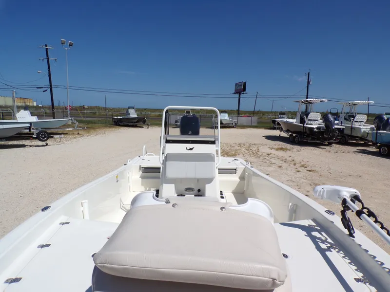 Slide: The Image of Mako Pro Skiff 19 CC 2023 - 13