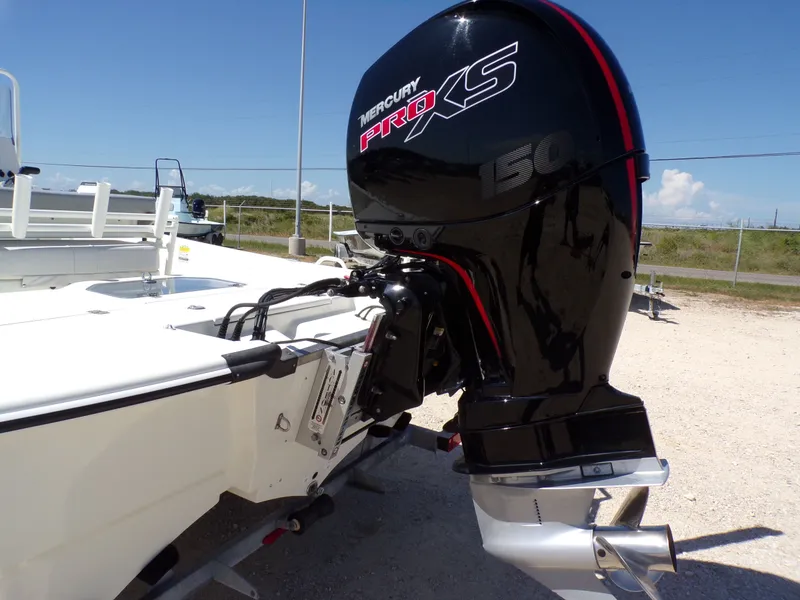 Slide: The Image of Mako Pro Skiff 19 CC 2023 - 26