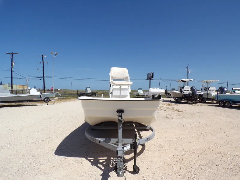 Slide: The Image of Mako Pro Skiff 19 CC 2023 - 6