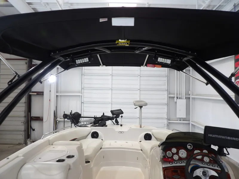 Slide: The Image of Tahoe 215XI 2015 - 28