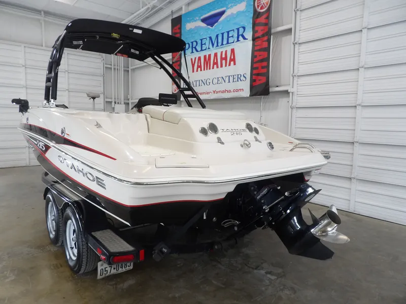 Slide: The Image of Tahoe 215XI 2015 - 6
