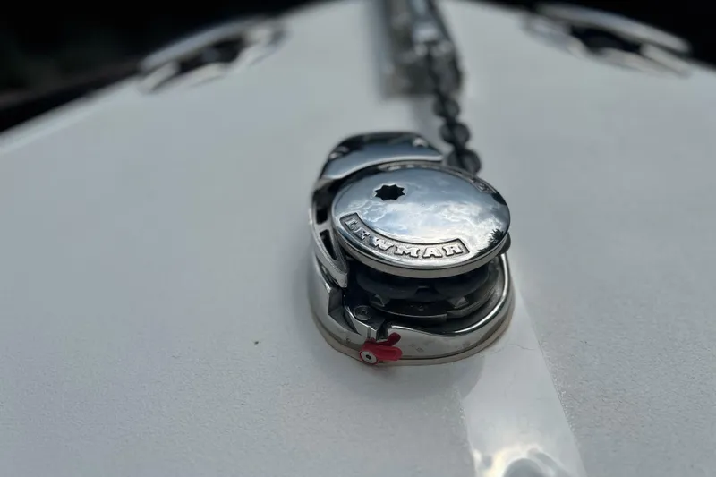 Slide: The Image of Close-up of a 2014 Sea Hunt Gamefish 27 boat's anchor winch mechanism. - 13