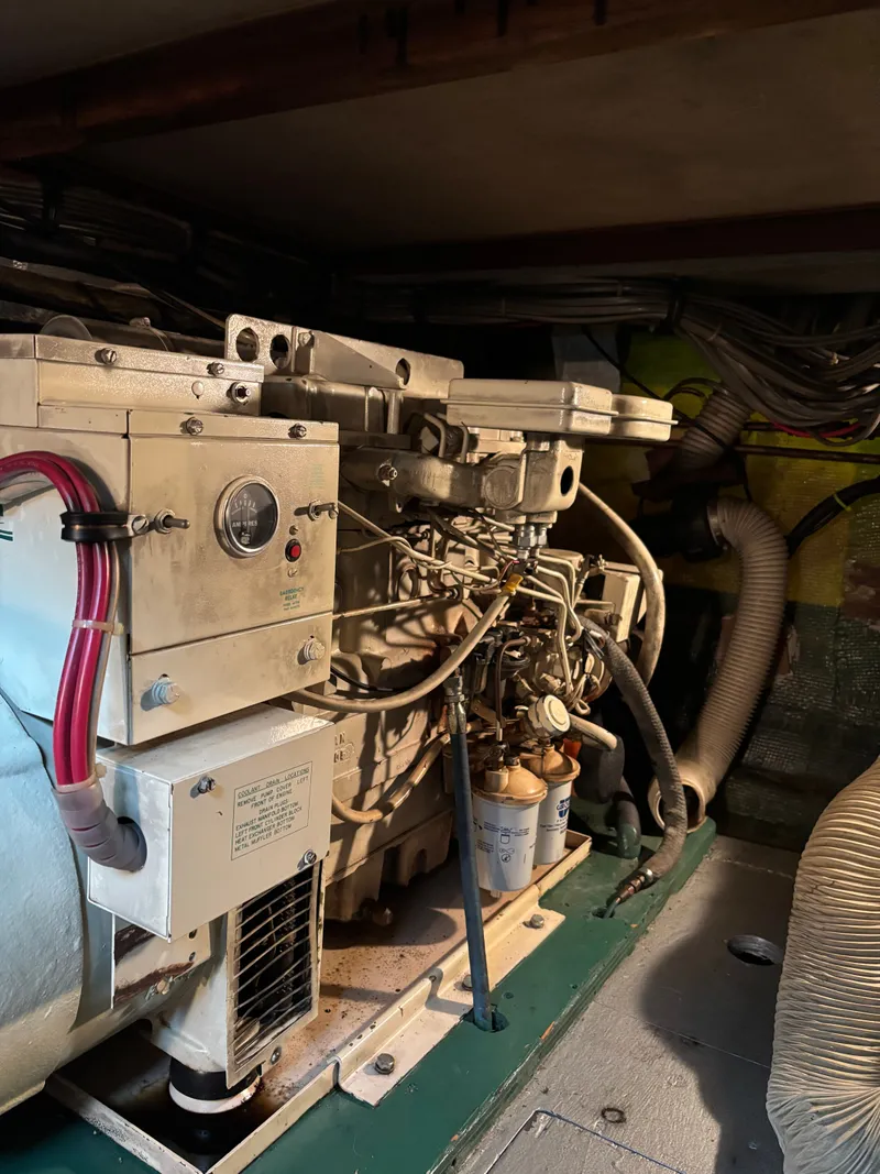 Slide: The Image of Bertram 42 Motor Yacht 1977 - 51