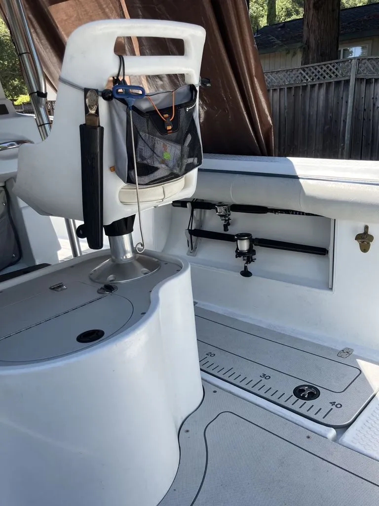 Slide: The Image of Triumph 210 CC 2005 - 3