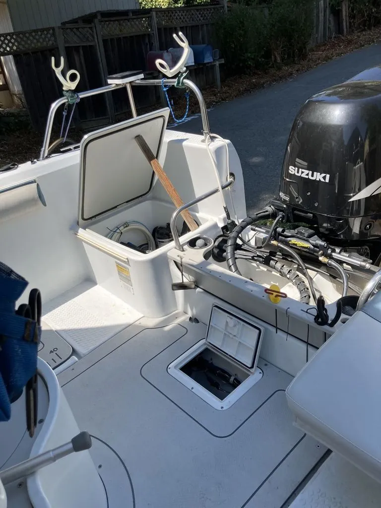 Slide: The Image of Triumph 210 CC 2005 - 4