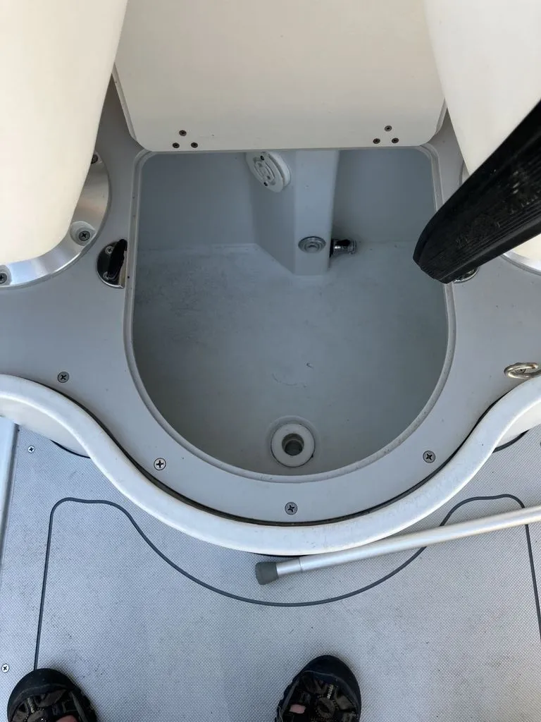 Slide: The Image of Triumph 210 CC 2005 - 9