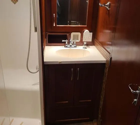 Slide: The Image of Hatteras 39 Convertible 1995 - 21