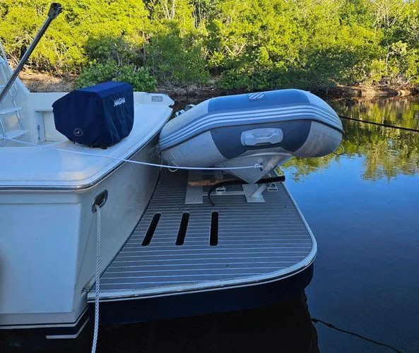 Slide: The Image of Hatteras 39 Convertible 1995 - 5