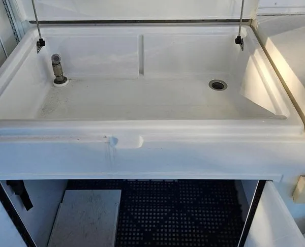 Slide: The Image of Hatteras 39 Convertible 1995 - 9