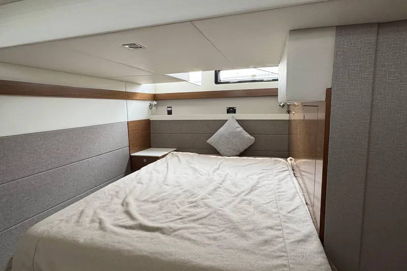 Slide: The Image of Luxurious bedroom interior of 2019 Cruisers Yachts 42 Cantius with modern design. - 56