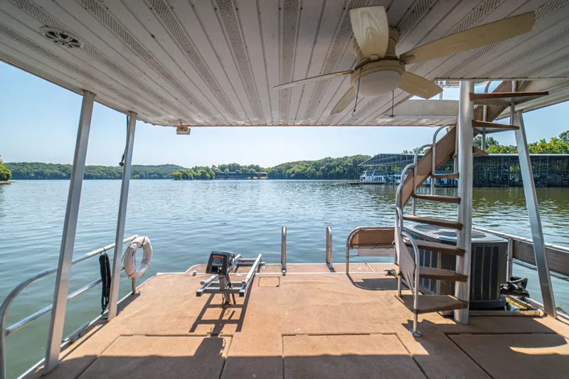 Slide: The Image of Sharpe 75' Houseboat 2001 - 12