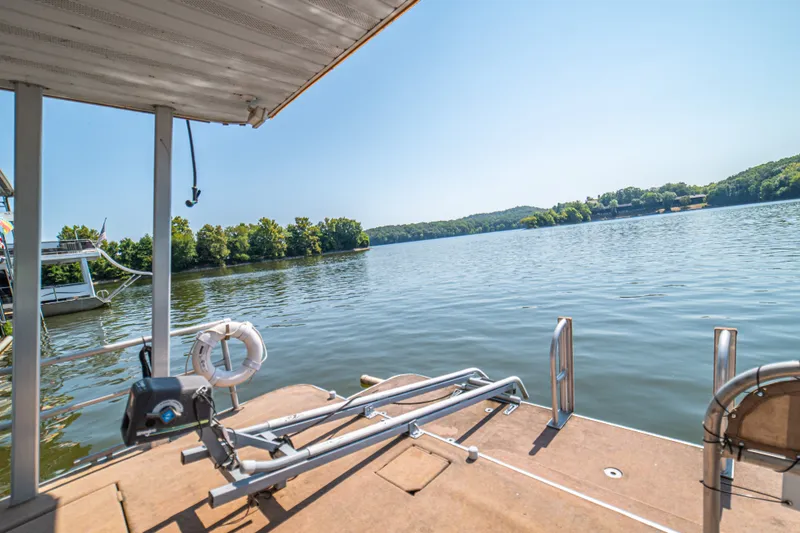 Slide: The Image of Sharpe 75' Houseboat 2001 - 14