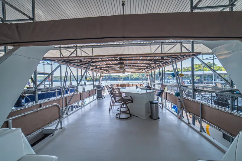 Slide: The Image of Sharpe 75' Houseboat 2001 - 27