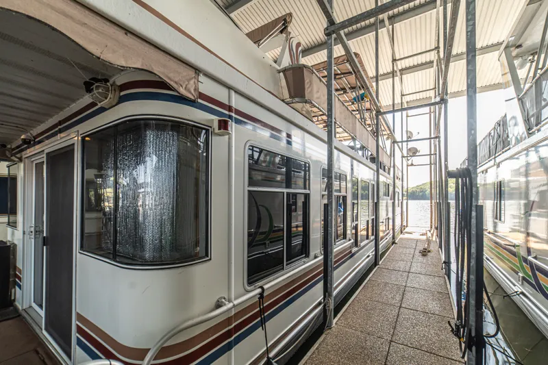 Slide: The Image of Sharpe 75' Houseboat 2001 - 3