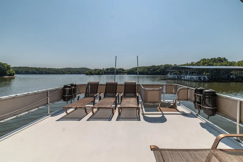 Slide: The Image of Sharpe 75' Houseboat 2001 - 32