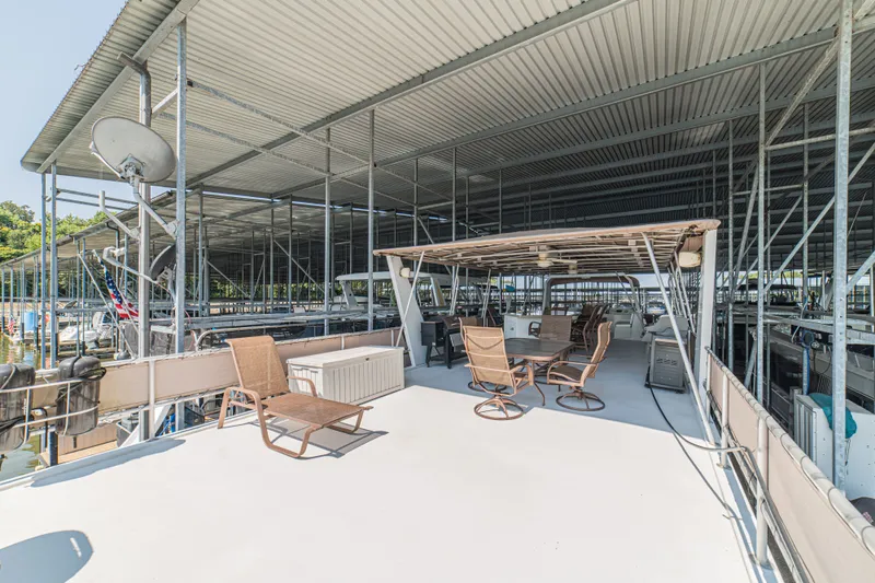 Slide: The Image of Sharpe 75' Houseboat 2001 - 36