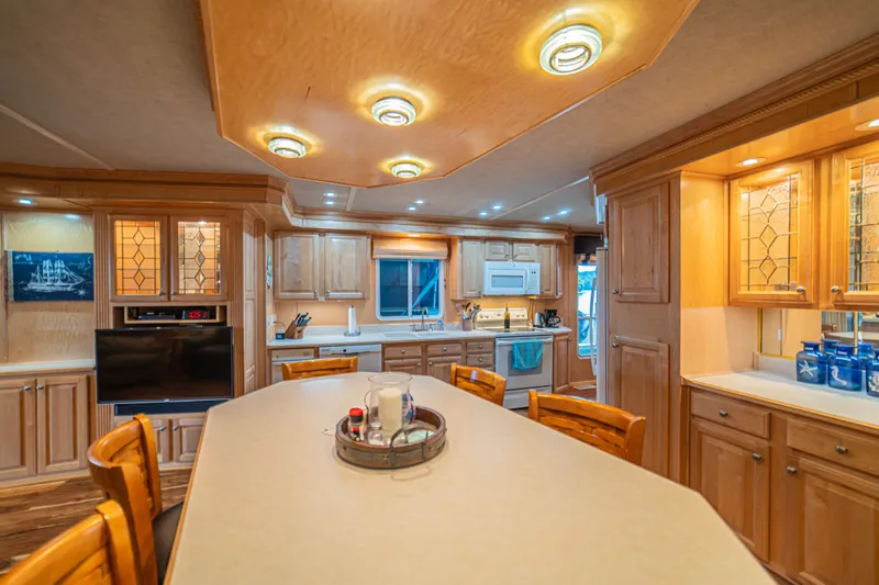 Slide: The Image of Sharpe 75' Houseboat 2001 - 43