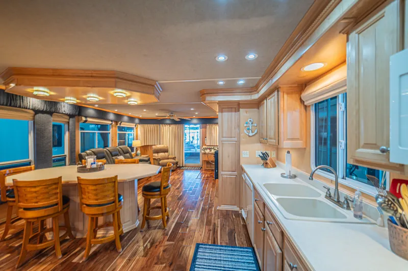 Slide: The Image of Sharpe 75' Houseboat 2001 - 48