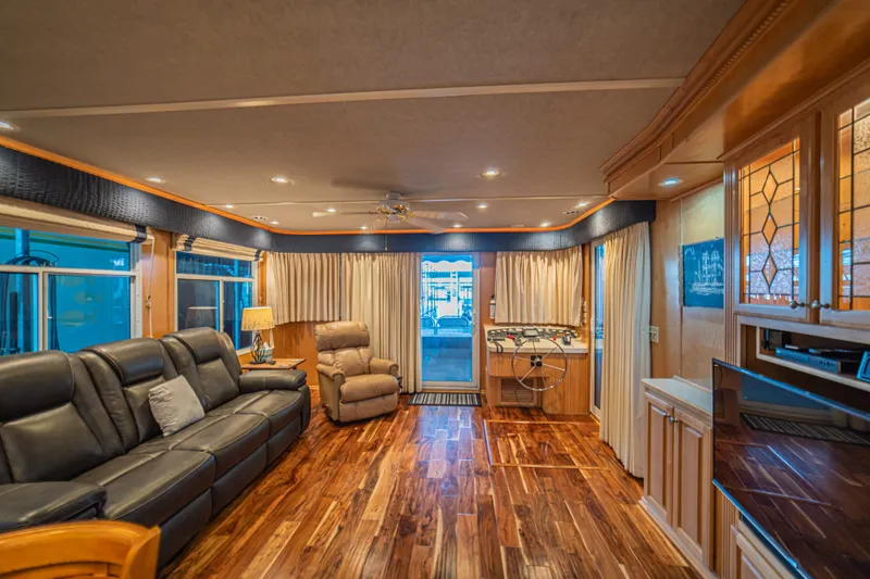 Slide: The Image of Sharpe 75' Houseboat 2001 - 50