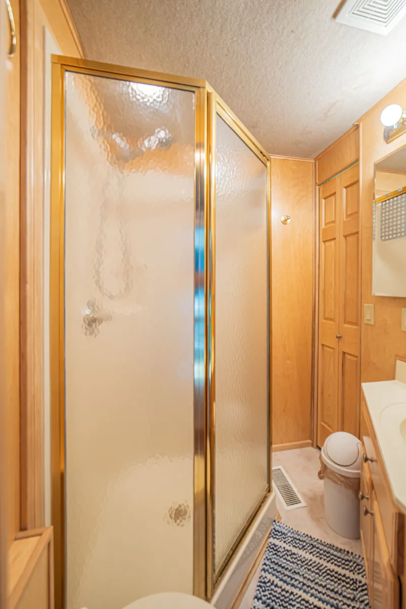 Slide: The Image of Sharpe 75' Houseboat 2001 - 64