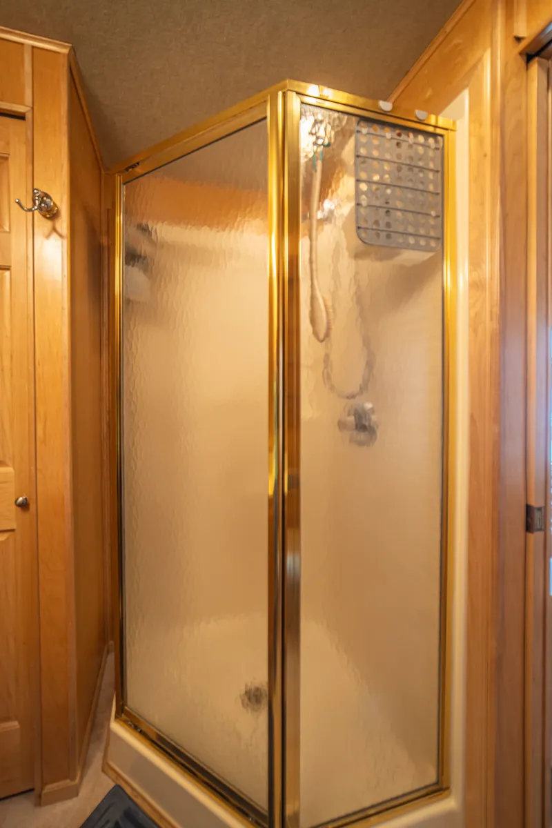 Slide: The Image of Sharpe 75' Houseboat 2001 - 72