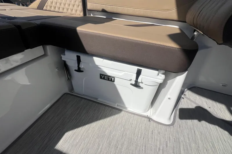 Slide: The Image of Monterey Elite 27 OB cockpit seating layout - 8