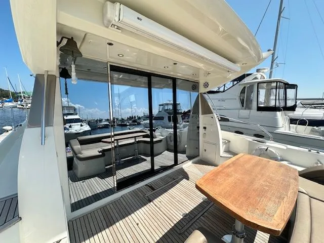 Slide: The Image of Prestige 500S 2015 - 12