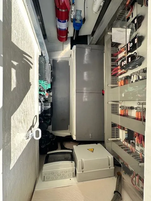 Slide: The Image of Prestige 500S 2015 - 13