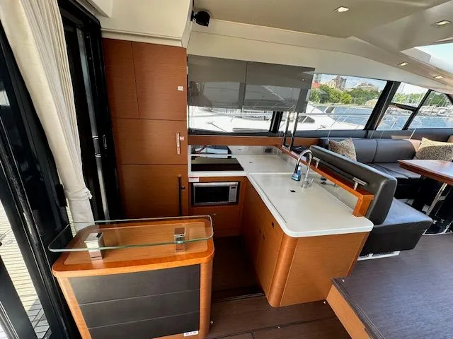 Slide: The Image of Prestige 500S 2015 - 35