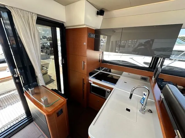 Slide: The Image of Prestige 500S 2015 - 37