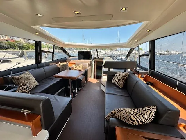 Slide: The Image of Prestige 500S 2015 - 43