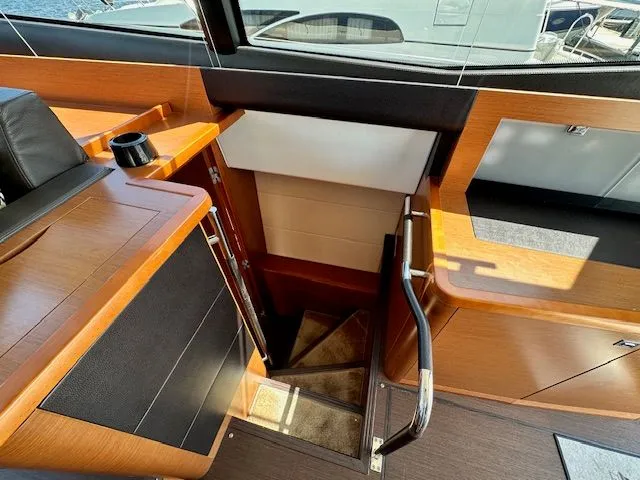 Slide: The Image of Prestige 500S 2015 - 44