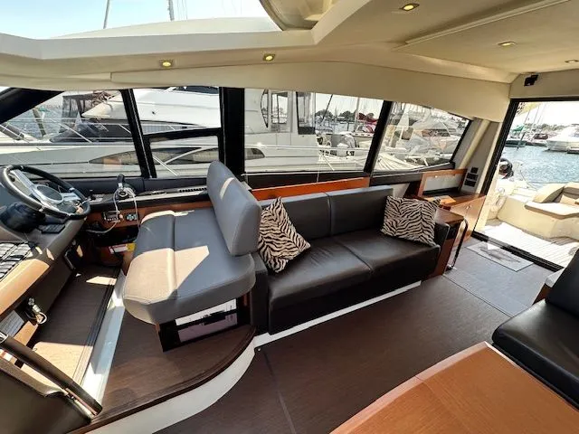 Slide: The Image of Prestige 500S 2015 - 60