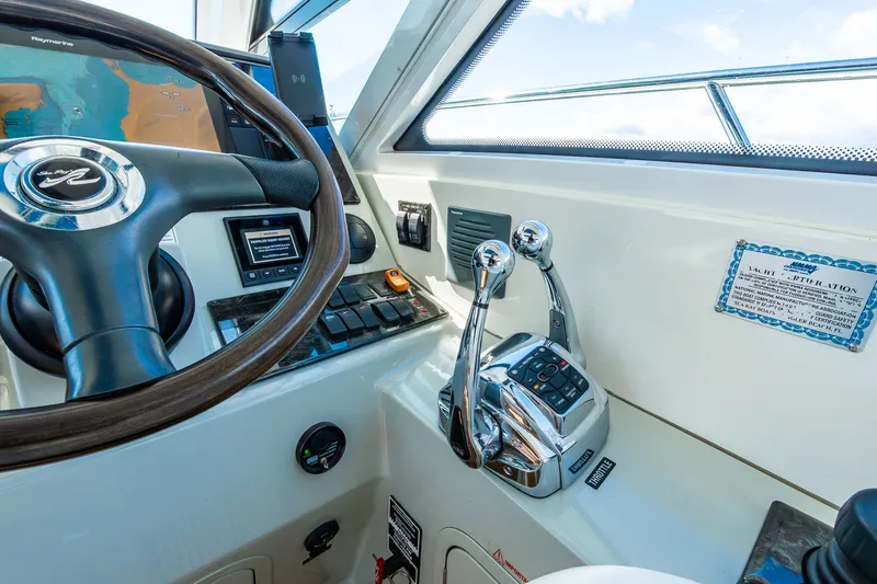 Slide: The Image of Sea Ray 470 Sundancer 2009 - 32