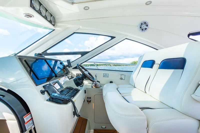 Slide: The Image of Sea Ray 470 Sundancer 2009 - 34