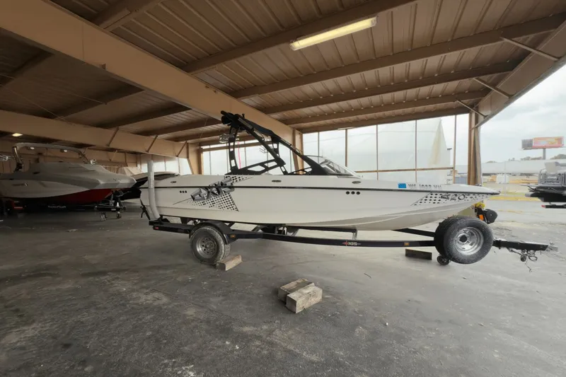 Slide: The Image of Axis A20 2011 - 3