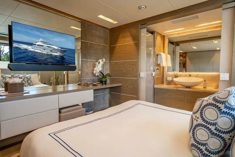 Slide: The Image of Luxurious Horizon RP120 yacht bedroom with modern decor and ensuite bathroom, 2017 model. - 41