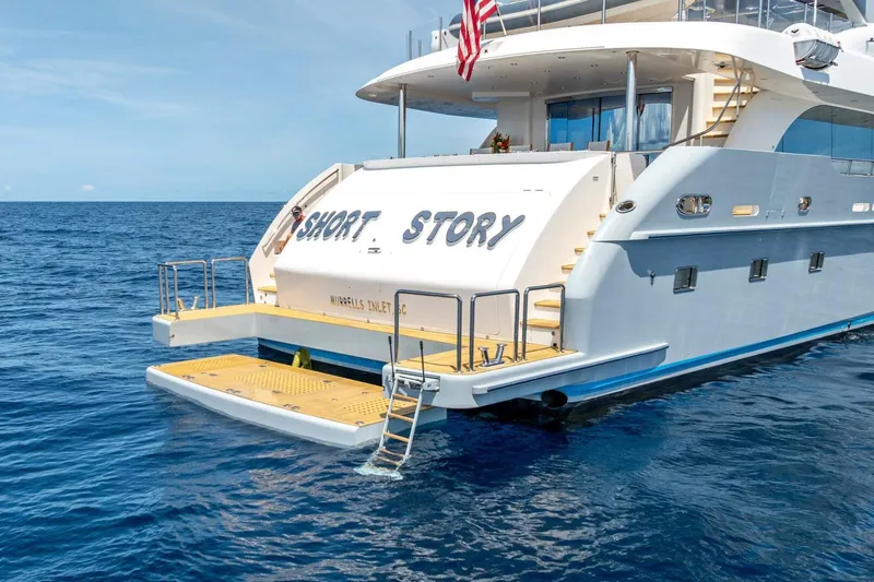 Slide: The Image of Luxury yacht "Short Story" on ocean, Horizon RP120 model, 2017. - 9