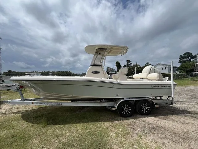 Slide: The Image of Grady-White 251 Coastal Explorer 2026 - 3