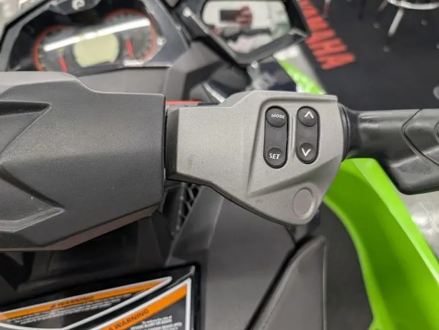 Slide: The Image of Sea-Doo GTR 2017 - 10