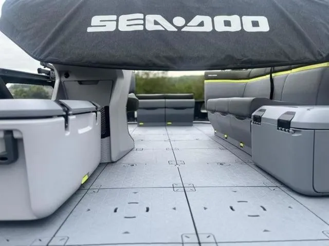 Slide: The Image of Sea-Doo Switch Fish 18 2025 - 8