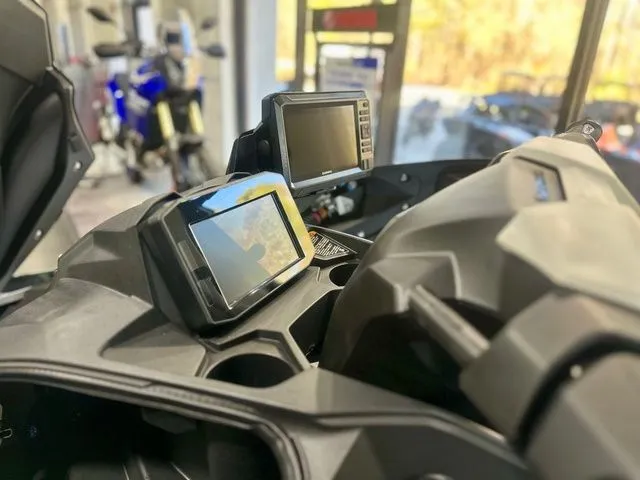 Slide: The Image of Kawasaki Ultra® 160LX-S Angler 2025 - 9