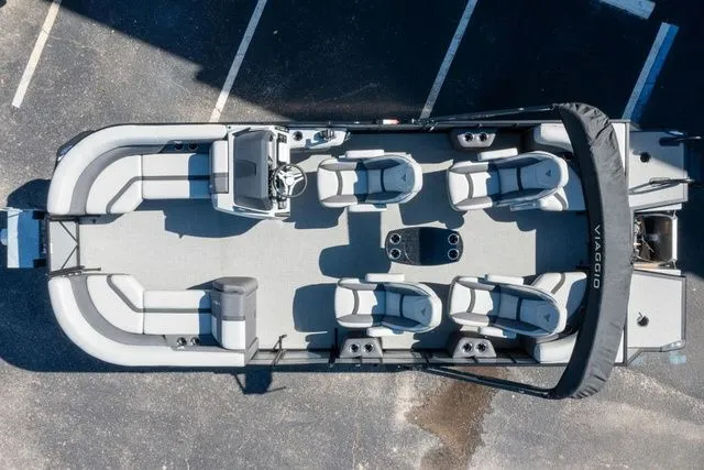 Slide: The Image of Viaggio X22Q Bi-Toon (27" Tubes) 2025 - 15