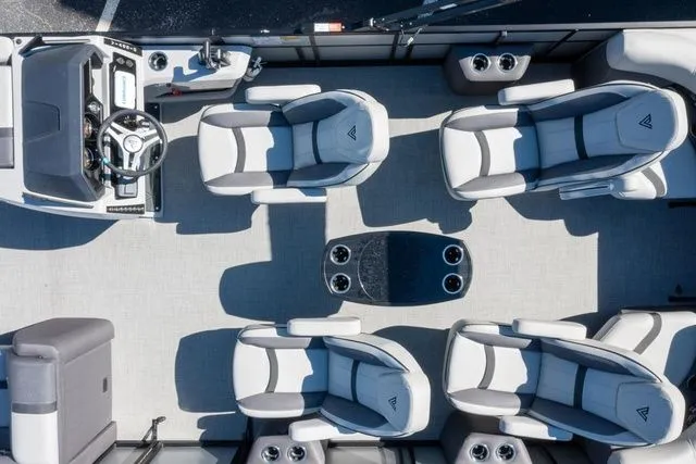 Slide: The Image of Viaggio X22Q Bi-Toon (27" Tubes) 2025 - 17