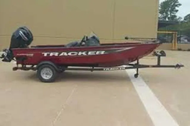 The Image of Tracker Super Guide V-16 SC 2026 - 1